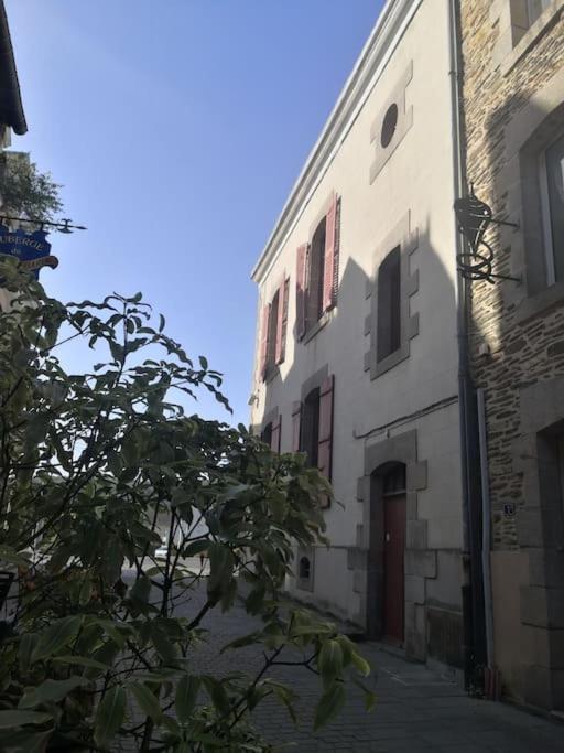 Grande Maison De Ville Entre Terre Et Mer Malestroit Dış mekan fotoğraf